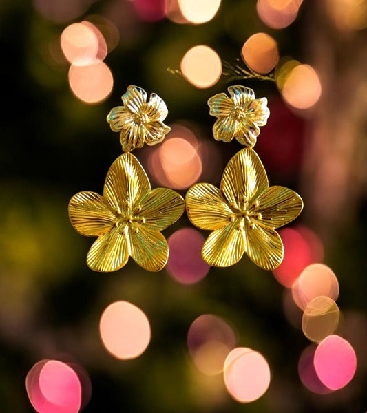 Holiday Jewelry Gift Guide –  Earrings - Luci Andy