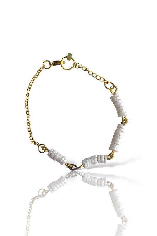 Seashell white bracelet